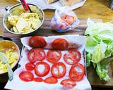 具沢山野菜スモークサーモン卵サンドイッチ作り方4写真