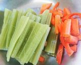 ☆こんにゃく・ふき・うずらの玉子味噌煮物作り方1写真