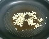 鶏挽き肉と春雨のタイ風炒めパクチーのせ作り方4写真