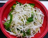 簡単！しっとりムネ肉ともやしのトマト炒め作り方5写真