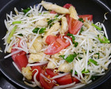 簡単！しっとりムネ肉ともやしのトマト炒め作り方8写真