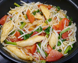 簡単！しっとりムネ肉ともやしのトマト炒め作り方9写真