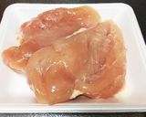 超簡単♡やわらか鶏のピリ辛ソースがけ作り方1写真