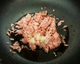 豚ひき肉のニラ玉丼作り方1写真