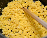 菜の花としっとり炒り卵のオイル混ぜご飯作り方2写真