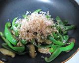ピーマンと生椎茸のおかか炒め♬作り方4写真