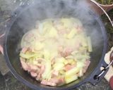 ダッチオーブンでベーコンポテトチーズ作り方4写真