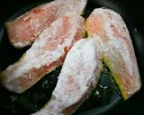 鮭の米粉ムニエルふきのとう味噌マヨソース作り方5写真