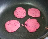 ビーツのピンクパンケーキ♪作り方5写真