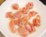 鶏肉とじゃがいもの海苔佃煮炒め☆作り方3写真