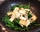 ☆簡単！菜の花と豚肉のごま醤油炒め☆作り方3写真