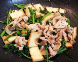 ☆簡単！菜の花と豚肉のごま醤油炒め☆作り方4写真