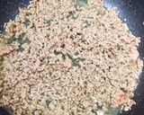 挽肉ともやしの辛味噌スープ作り方1写真