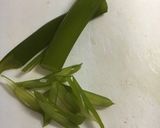 初物♪茎わかめと山芋の和え物作り方1写真