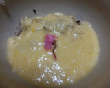 赤飯のとろろ汁かけ　桜の花の塩漬け入り作り方7写真