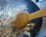 セロリとトマトの塩焼きそば作り方3写真