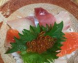お刺身盛り合わせで・海鮮丼作り方2写真