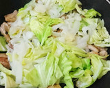焼肉のタレで★鶏肉とキャベツの卵とじ炒め作り方5写真