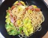 春キャベツとソーセージのペペロンチーノ♪作り方8写真