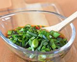 鶏手羽先の“にら醤油”がけ♪作り方3写真