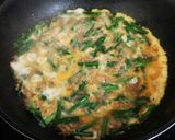 豚ひき肉のニラ玉丼作り方5写真
