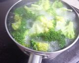 ブロッコリーのピリ辛肉味噌炒め作り方1写真