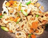 れんこんとにんじんのマヨポン炒め作り方5写真