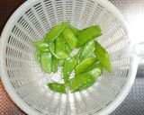 焼き鮭と絹さやのマヨ炒めパスタ☆作り方3写真