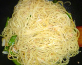 焼き鮭と絹さやのマヨ炒めパスタ☆作り方8写真