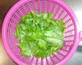 捨てる前に！活用☆セロリ葉と豆腐の味噌汁作り方1写真