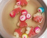 お弁当の彩りに！ちょこっとレンチン花麩♡作り方2写真