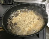 エノキとコンニャクの梅肉和え作り方3写真