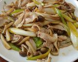 ☆豚バラ肉としめじのよせ鍋つゆ炒め☆作り方12写真