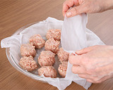 しぼり出しで簡単 レンジ蒸し肉シューマイ作り方6写真