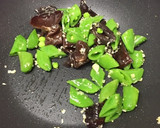 スナップえんどうと生きくらげの卵炒め作り方4写真