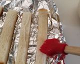 1歳の息子の簡単おやつ！食パンの耳ラスク作り方3写真