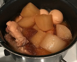 お鍋ひとつ！手羽元とお大根と玉子の煮物♡作り方5写真