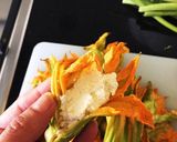 花ズッキーニのクリチ豆腐詰め作り方5写真