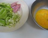 ふんわり卵とキャベツとハムの味噌ダレ炒め作り方2写真