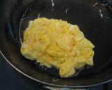 ふんわり卵とキャベツとハムの味噌ダレ炒め作り方3写真