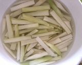 こぼれ梅のみそバター炒め作り方1写真