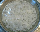 甘～い！新玉ねぎとオクラのナムル風サラダ作り方1写真
