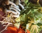 焼肉のタレで♡豚バラとニラのもつ鍋風作り方2写真
