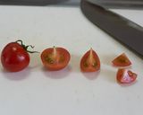 ミニトマトのおいしい切り方!パスタサラダ作り方2写真