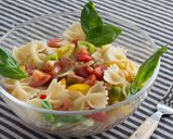 ミニトマトのおいしい切り方!パスタサラダ作り方5写真