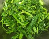 豚バラ肉で 菜の花の肉巻き!作り方1写真