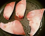 ぶりの照り焼き～ゴボウとシメジを添えて作り方3写真