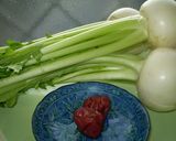 美味しい蕪で梅干和えと葉の昆布茶和え♪作り方1写真
