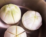 カンタン！美味しい 新玉ねぎの白だし煮作り方1写真