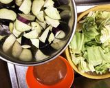 簡単節約ウマ♡春キャベツとなすの味噌炒め作り方1写真